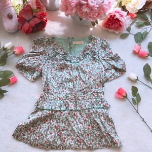 Reneevon small blouse.